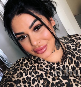 szexpartner AdriennVIP +36 70 / 782-1642