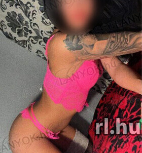 szexpartner Akira +36 70 / 742-0602