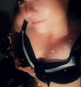 szexpartner Bettyke +36 70 / 159-7890