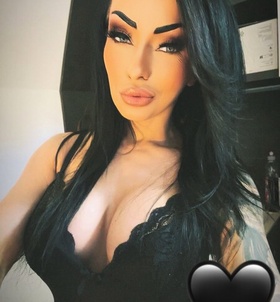 szexpartner Edina +36 30 / 617-9950