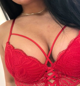 szexpartner Flóra +36 20 / 492-3091