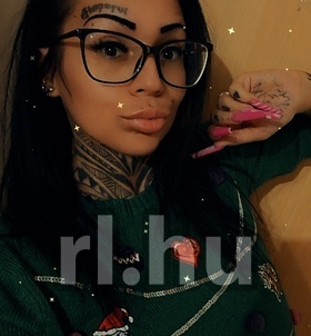 szexpartner InkedKylie +36 30 / 787-7622