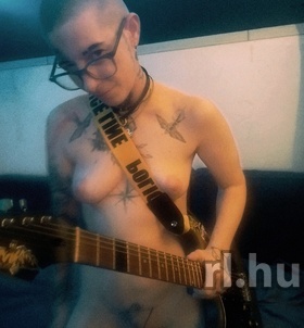 szexpartner Kira +36 70 / 533-8213