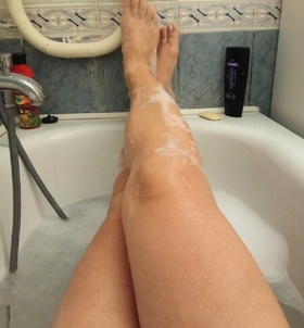 szexpartner Lora +36 70 / 401-8141