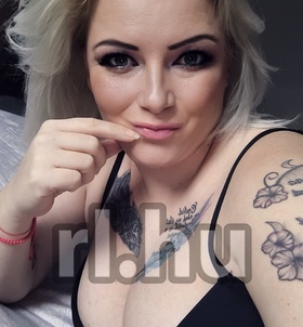 szexpartner Nicky +36 20 / 610-3897