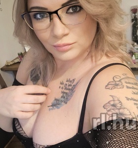 szexpartner Nicky +36 20 / 610-3897