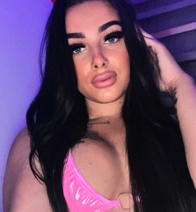 szexpartner Nikol +36 20 / 216-8562