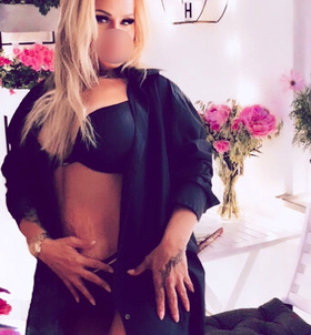 szexpartner NinaMilf +36 70 / 359-4876