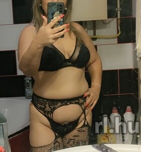 szexpartner Rebeka +36 30 / 738-3157