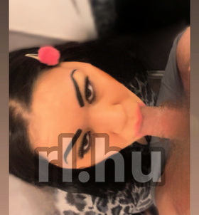 szexpartner Tinaa +36 70 / 217-6536