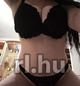 szexpartner Vikyy +36 30 / 812-3077